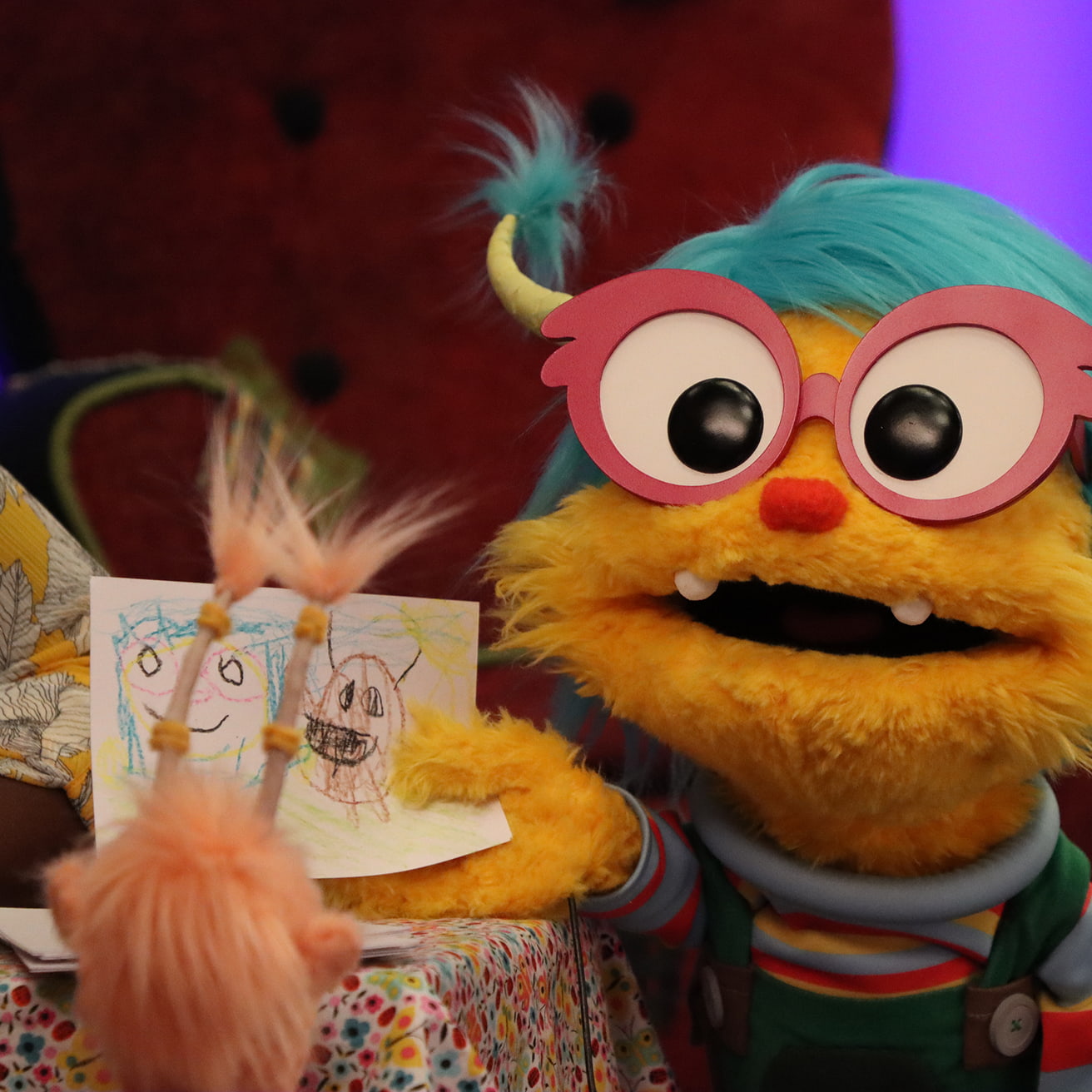 Edye Originals - El Elevador de Albie - Huggy Pepper, personaje en la serie El elevador de Albie